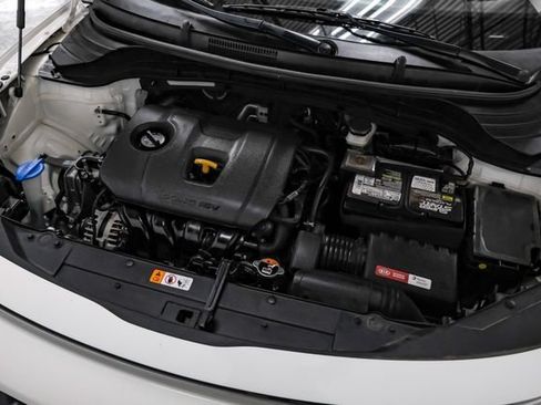 Used 2022 Kia Soul LX FWD image 41