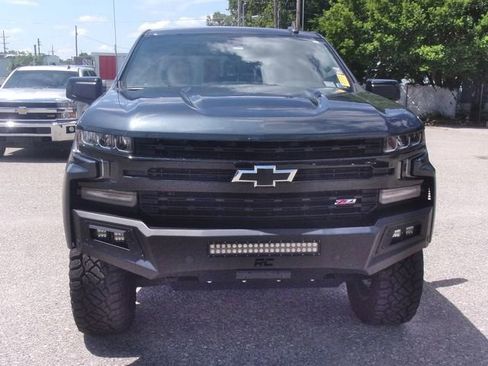 Used 2020 Chevrolet Silverado 1500 LT Trail Boss w/ Convenience Package AWD/4WD image 2
