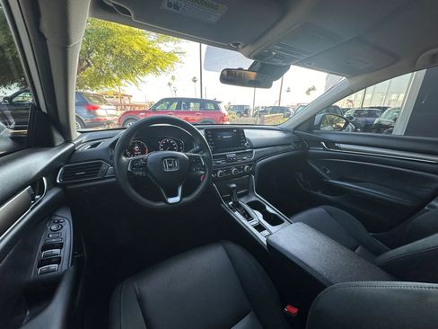 Used 2019 Honda Accord LX image 8