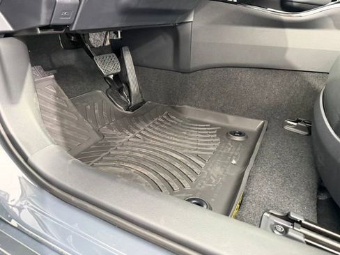 New 2026 Toyota Prius XLE image 27