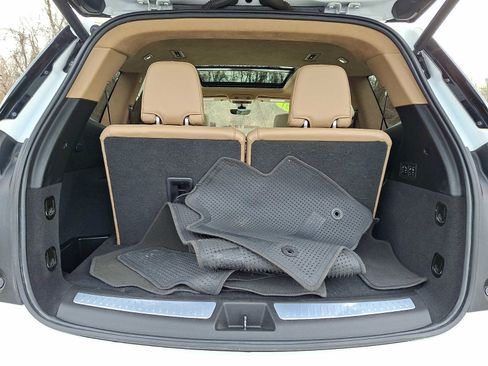 Used 2021 Cadillac XT6 Premium Luxury w/ Platinum Package image 31