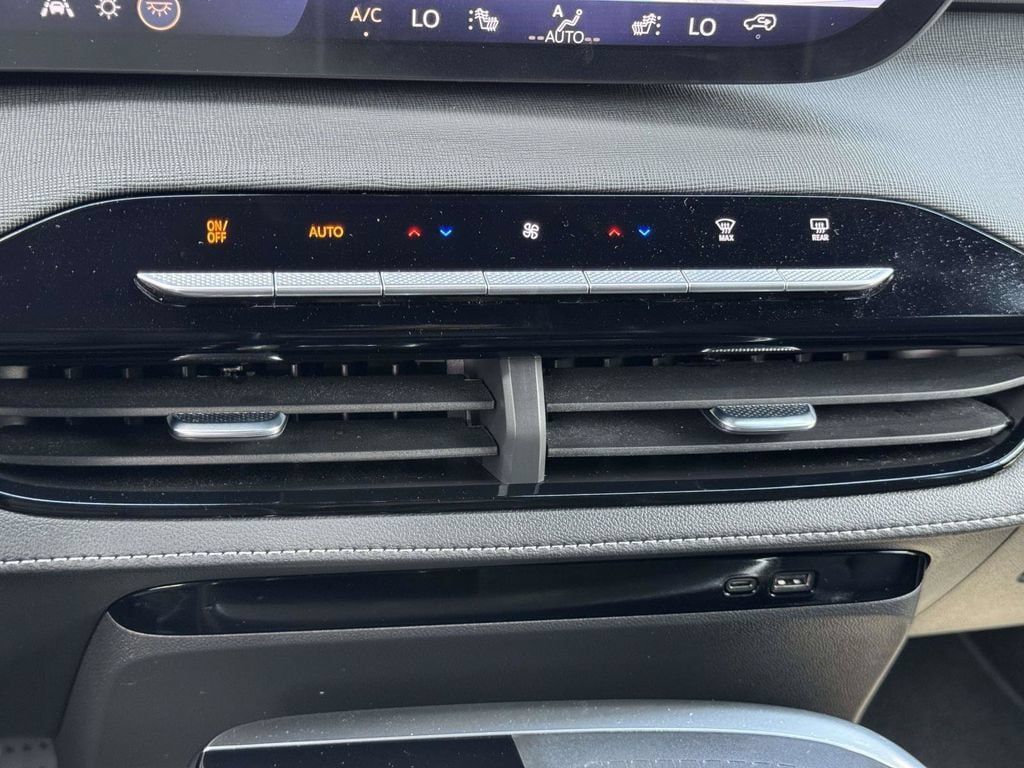 Used 2026 Buick Enclave Sport Touring FWD image 6