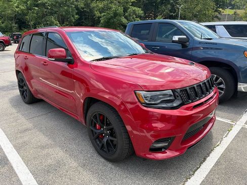 Used 2021 Jeep Grand Cherokee SRT w/ Trailer Tow Group IV AWD/4WD image 7