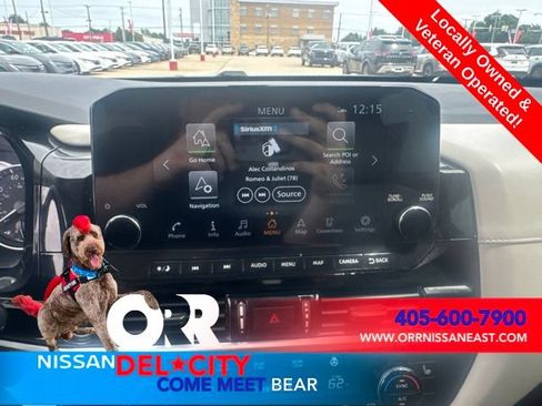 Used 2023 Nissan Pathfinder SL AWD/4WD image 23