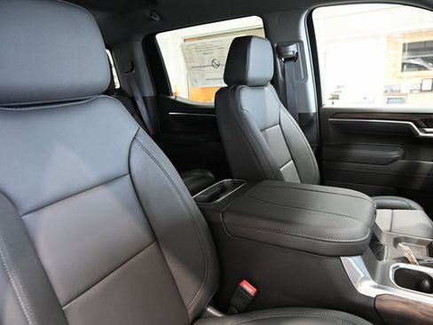 New 2026 GMC Sierra 1500 SLT w/ SLT Premium Plus Package image 11