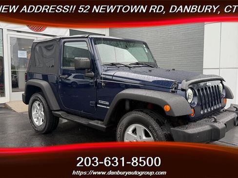 Used 2013 Jeep Wrangler Sport AWD/4WD image 8
