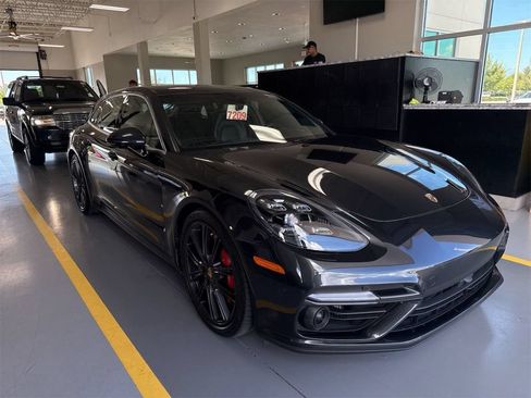 Used 2018 Porsche Panamera Turbo Sport Turismo AWD/4WD image 4