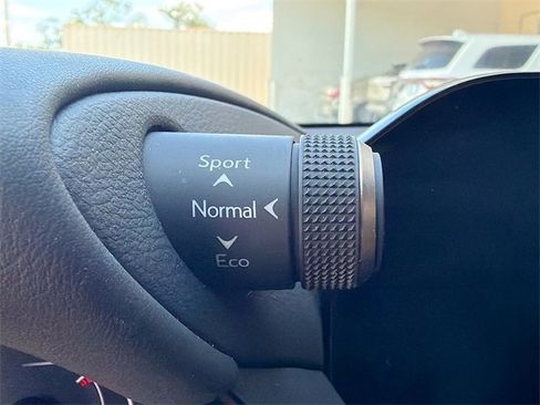 Used 2025 Lexus ES 350 w/ Premium Package image 29