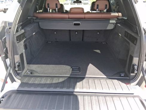 Used 2023 BMW X5 sDrive40i w/ M Sport Package RWD image 6