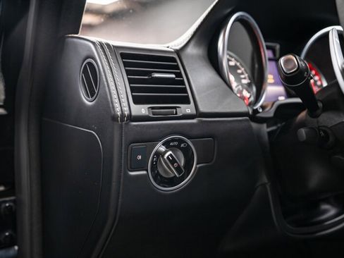 Used 2017 Mercedes-Benz G 550 Squared image 17