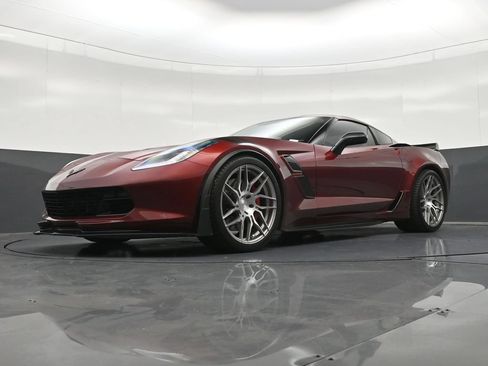 Used 2017 Chevrolet Corvette Grand Sport w/ Carbon Flash Badge Package RWD image 24