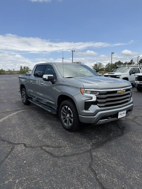 Used 2026 Chevrolet Silverado 1500 High Country w/ Technology Package AWD/4WD image 8
