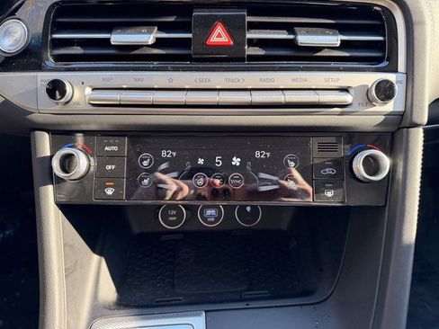 Used 2026 Genesis G70 2.5T Prestige image 26