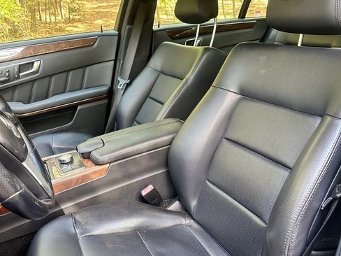 Used 2013 Mercedes-Benz E 350 BlueTEC Sedan w/ Premium 1 Pkg image 10