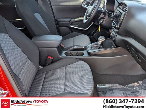 Used 2023 Kia Soul LX FWD image 33