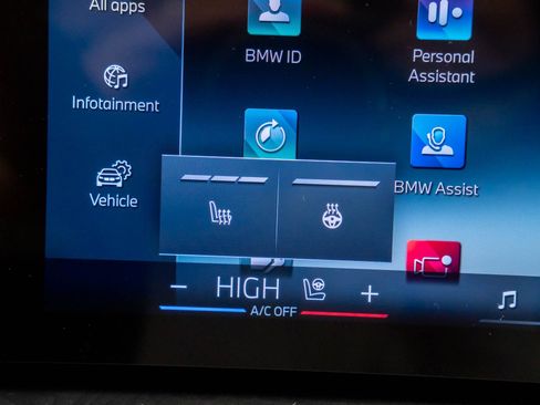 New 2026 BMW X5 xDrive50e w/ M Sport Package image 29