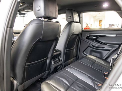 Used 2020 Land Rover Range Rover Evoque R-Dynamic S image 31