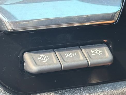 Used 2025 Chevrolet Silverado 1500 High Country AWD/4WD image 25