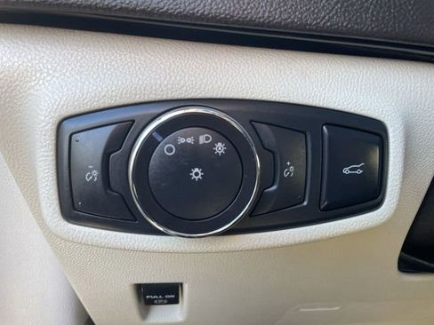 Used 2018 Lincoln MKC Select w/ Select Plus Package image 18