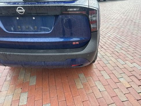Used 2025 Nissan Kicks SR w/ SR Premium Package FWD image 12