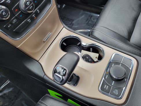 Used 2014 Jeep Grand Cherokee Limited AWD/4WD image 16