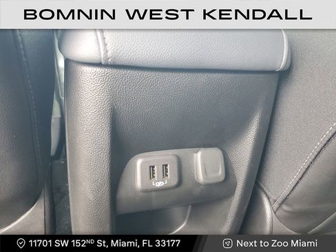 Used 2021 Chevrolet Colorado Z71 image 16
