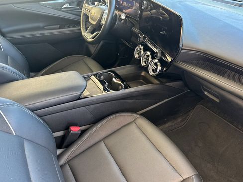 Used 2024 Chevrolet Blazer EV LT AWD/4WD image 16