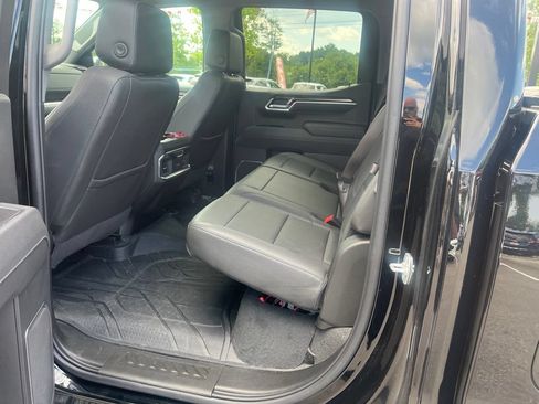 Used 2025 Chevrolet Silverado 1500 LTZ w/ LTZ Convenience Package II AWD/4WD image 11