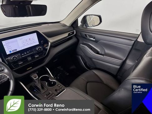 Used 2023 Toyota Highlander XLE image 27