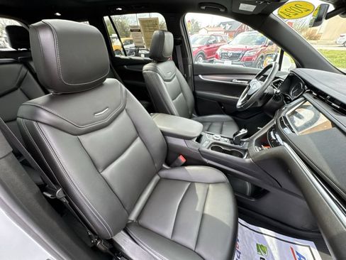 Used 2024 Cadillac XT6 Luxury w/ LPO, Floor Liner Package AWD/4WD image 26