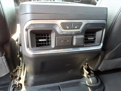 Used 2021 GMC Sierra 1500 AT4 w/ AT4 Value Package AWD/4WD image 15