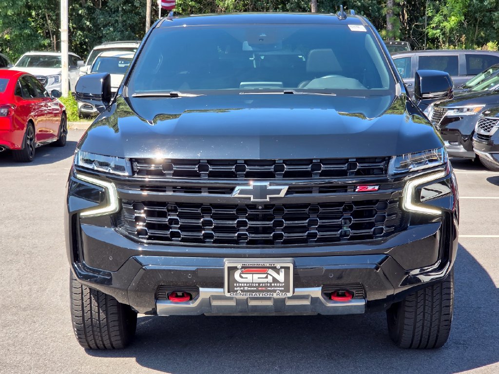 Used 2024 Chevrolet Tahoe Z71 w/ Luxury Package AWD/4WD image 2