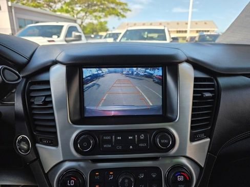 Used 2017 GMC Yukon SLT w/ Premium Edition image 13