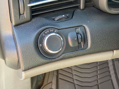 Used 2015 Chevrolet Malibu LT image 9