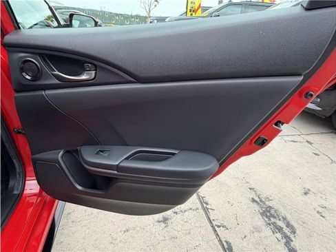 Used 2020 Honda Civic Sport image 24