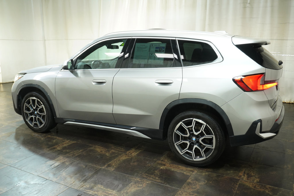 Used 2023 BMW X1 xDrive28i w/ Convenience Package AWD/4WD image 7