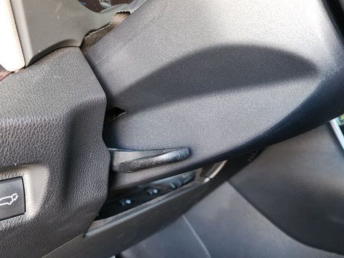 Used 2019 Toyota RAV4 Limited w/ Cold Weather Package FWD image 29