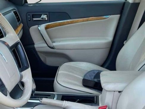 Used 2012 Lincoln MKZ Hybrid FWD image 2