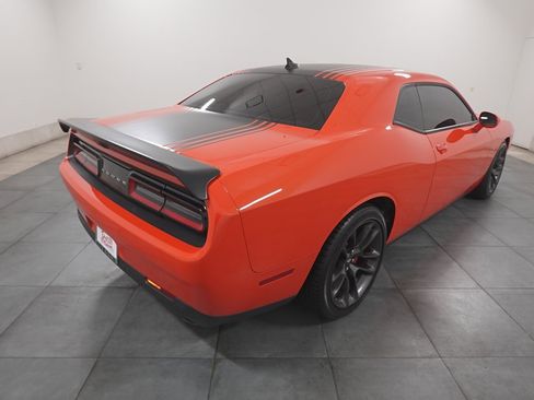 Used 2022 Dodge Challenger R/T Scat Pack w/ Shaker Package image 5