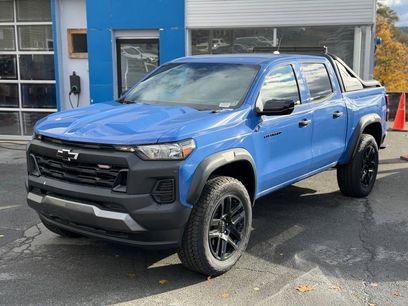 New 2025 Chevrolet Colorado Trail Boss w/ Midnight Edition