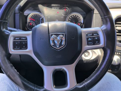 Used 2014 RAM 1500 Laramie w/ Convenience Group AWD/4WD image 16