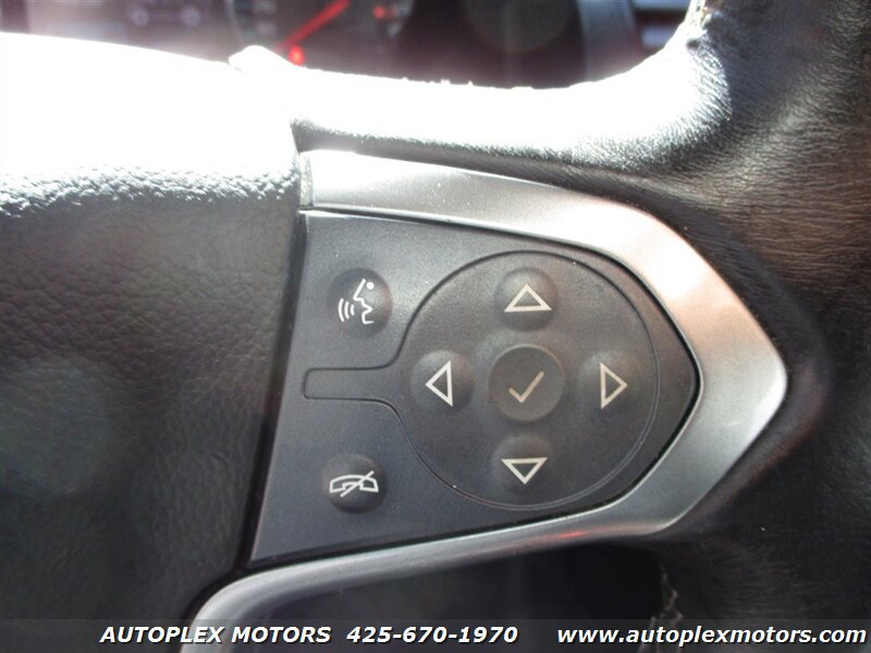 Used 2016 Chevrolet Suburban LT AWD/4WD image 27