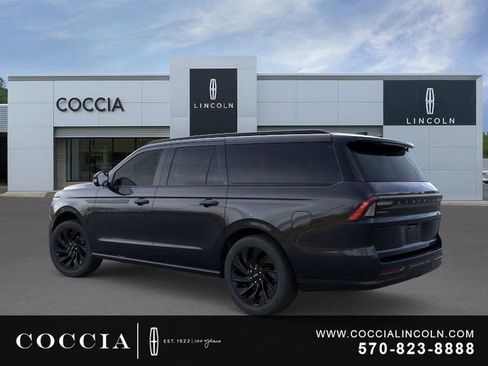 New 2026 Lincoln Navigator L Reserve w/ Jet Appearance Package AWD/4WD image 4