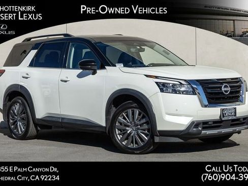 Used 2024 Nissan Pathfinder SL w/ SL Premium Package image 1