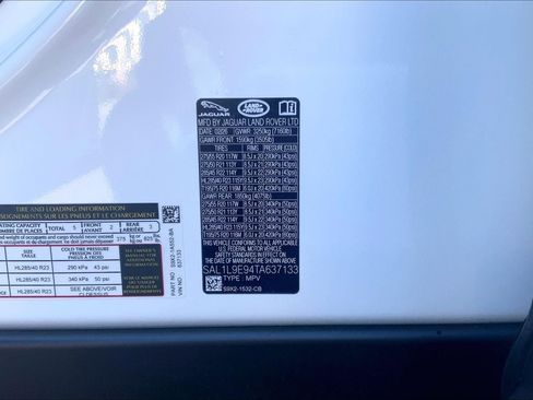 New 2026 Land Rover Range Rover Sport Dynamic SE image 18