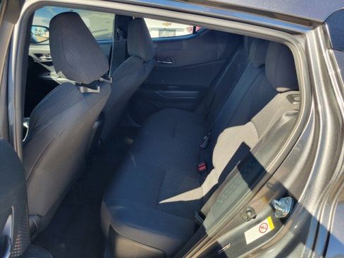 Used 2018 Toyota C-HR image 23