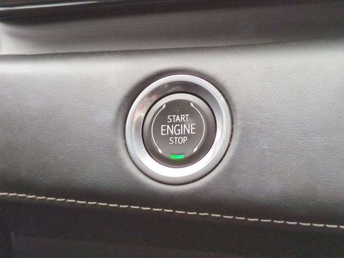 Used 2023 Cadillac Escalade ESV Sport Platinum image 29