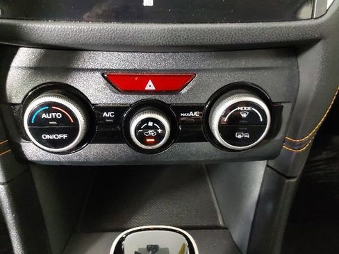 Used 2019 Subaru Crosstrek 2.0i Limited w/ Moonroof Package w/Navigation AWD/4WD image 23