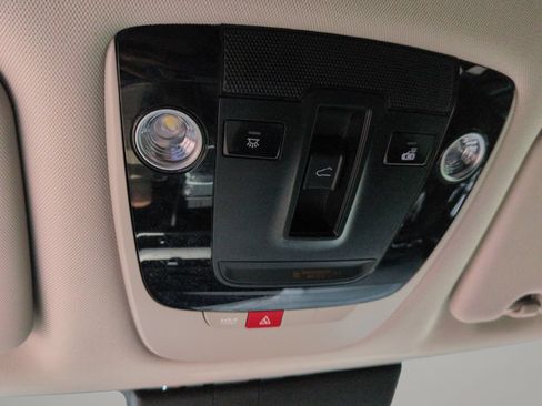 Certified 2025 Kia Sportage EX w/ Premium Package FWD image 25