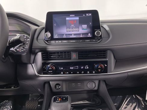 New 2026 Nissan Rogue SV FWD image 25